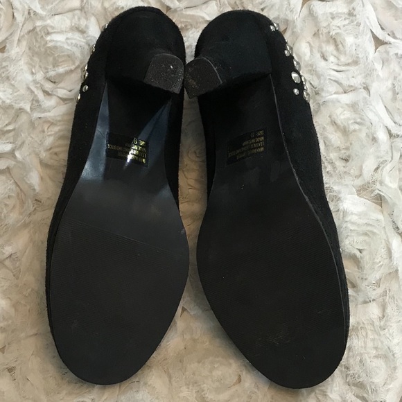 Faux Suede Studded Pump - Picture 2 of 7